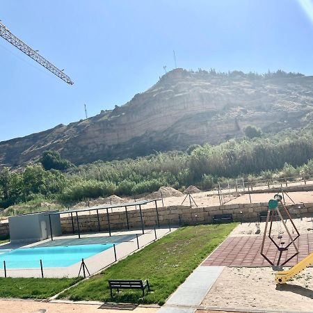 Ferienwohnung Precioso Piso Monzon Terraza, Parking,Piscina,Zona De Juegos Exterior foto
