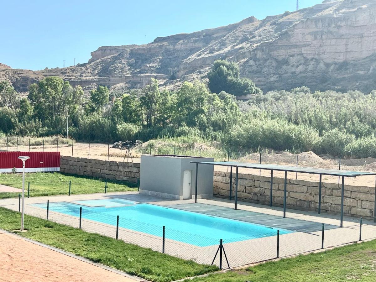 Ferienwohnung Precioso Piso Monzon Terraza, Parking,Piscina,Zona De Juegos Exterior foto